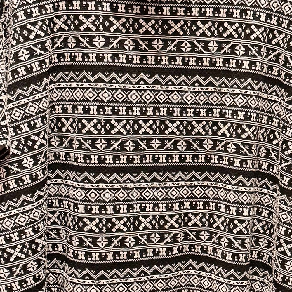 Disney boutique Aztec Black Gray Hoodie with Mickey & minnie Design XL - Picture 3 of 5
